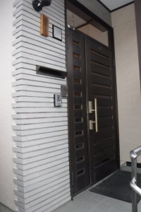 長野市U様邸リフォーム　玄関ドアBEFORE